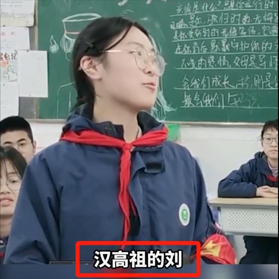 霍尊挑事，陈小春向GAI道歉，只因他们自我介绍能力不如中学生